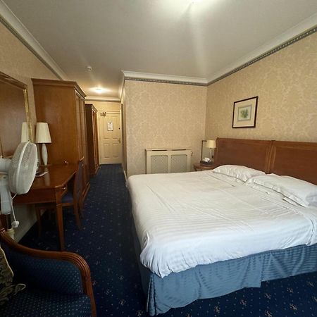 Tre-Ysgawen Hall & Spa Ллангефни Экстерьер фото