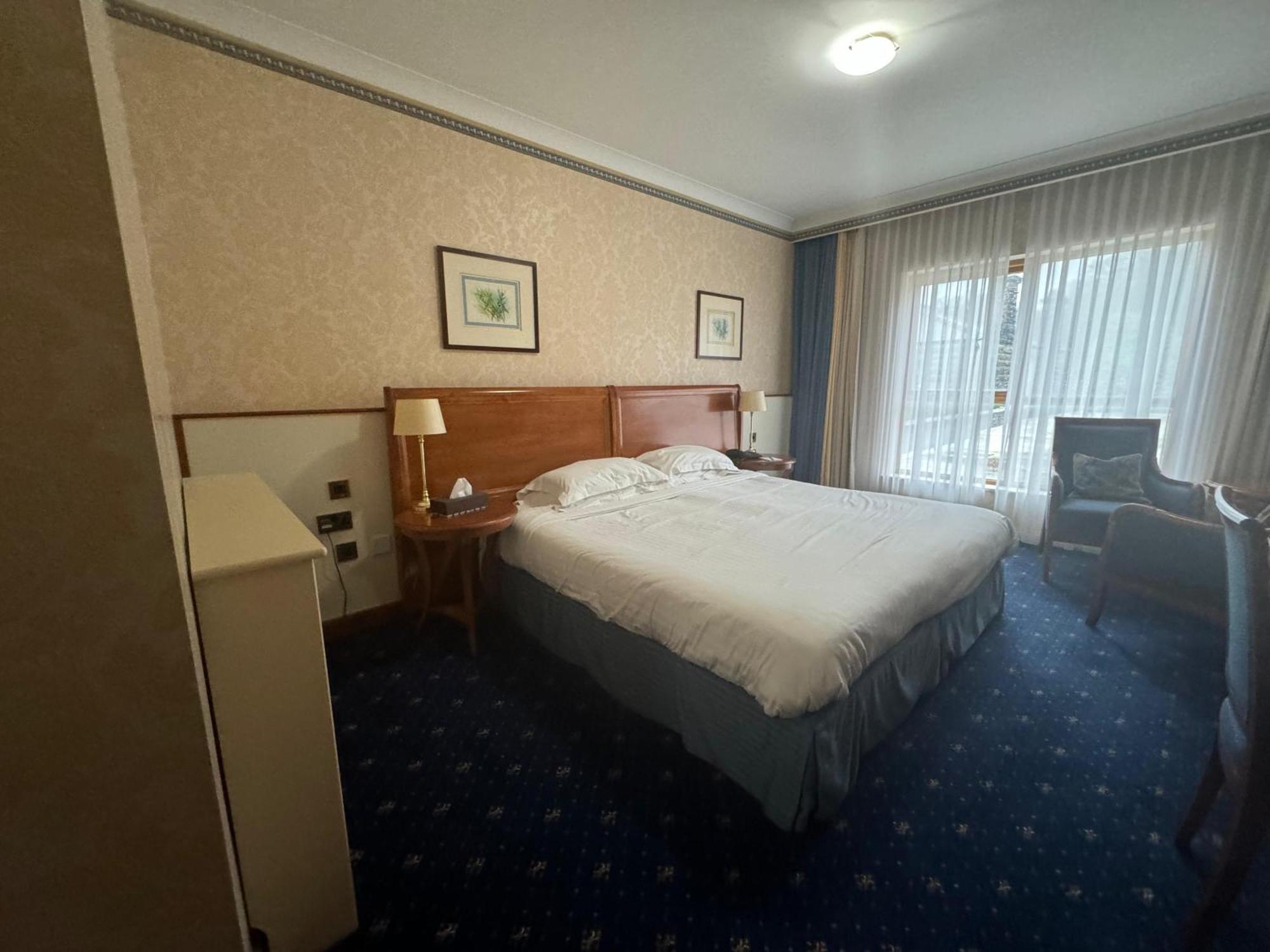 Tre-Ysgawen Hall & Spa Ллангефни Экстерьер фото