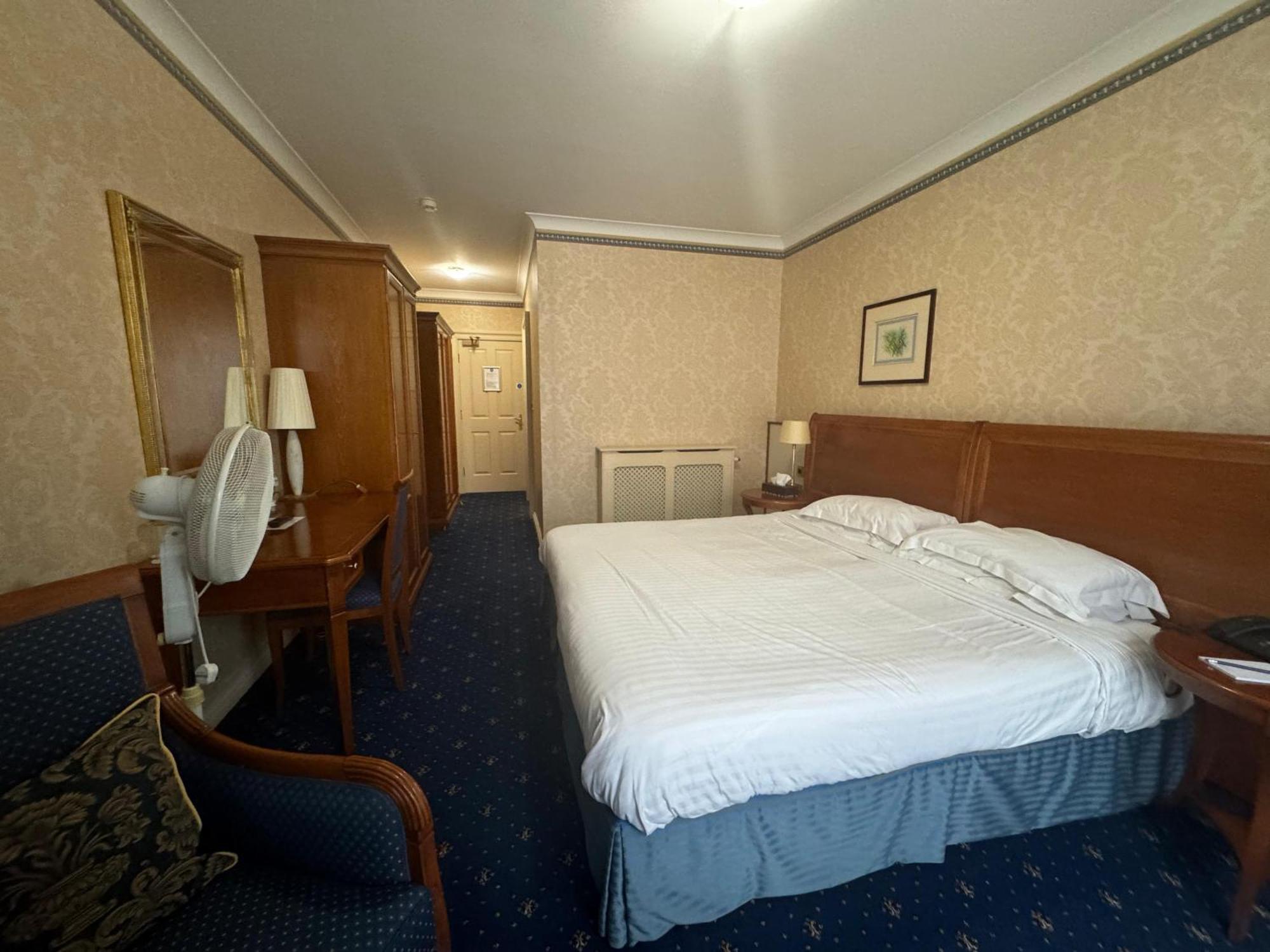Tre-Ysgawen Hall & Spa Ллангефни Экстерьер фото